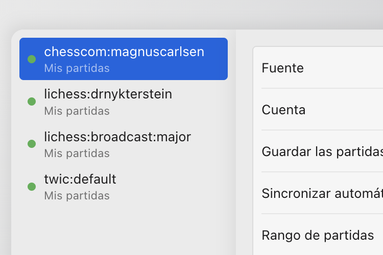 Ajustes de sincronización con cuatro fuentes (una cuenta de Chess.com, una cuenta de Lichess, las retransmisiones de Lichess y The Week in Chess), junto a opciones para la fuente, la cuenta, dónde guardar las partidas, «Sincronizar automáticamente» y el rango de partidas.