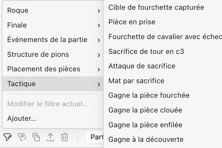 Le menu de filtres ouvert sur « Tactique », listant des filtres de motifs comme « gagne la pièce clouée », « gagne la pièce enfilée », « fourchette de cavalier avec échec » et « échec à la découverte », à côté des catégories « Structure de pions », « Placement des pièces », « Finale » et « Roque ».